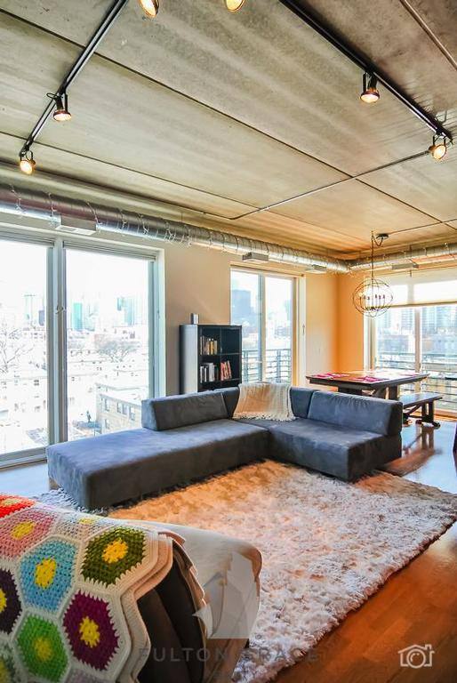 Apartment for rent at 873 N Larrabee St #502, Chicago, IL 60610