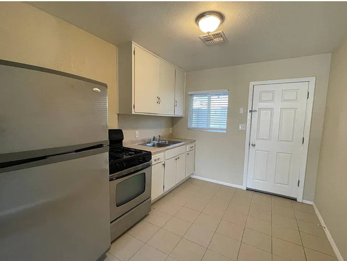 Apartment for rent at 2231 E Portland St #D, Phoenix, AZ 85006