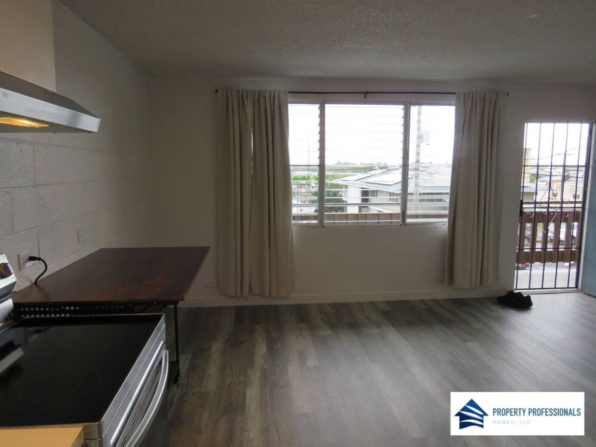 Apartment for rent at 270 Ululani St, Hilo, HI 96720