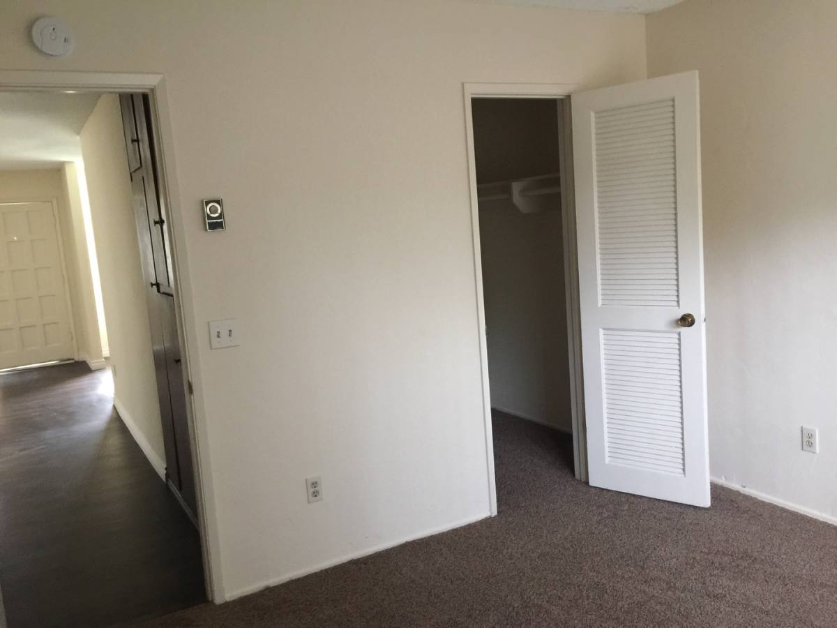 Apartment for rent at 276 I St, Chula Vista, CA 91910