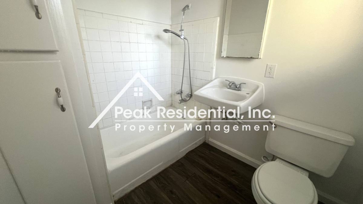 Apartment for rent at 2437 Ethan Way, Sacramento, CA 95825