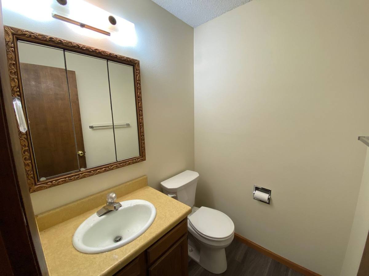 Townhouse for rent at 1828 N Ridge Dr, Coralville, IA 52241