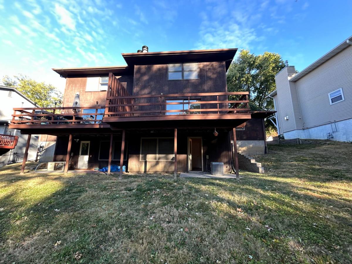 Townhouse for rent at 1828 N Ridge Dr, Coralville, IA 52241
