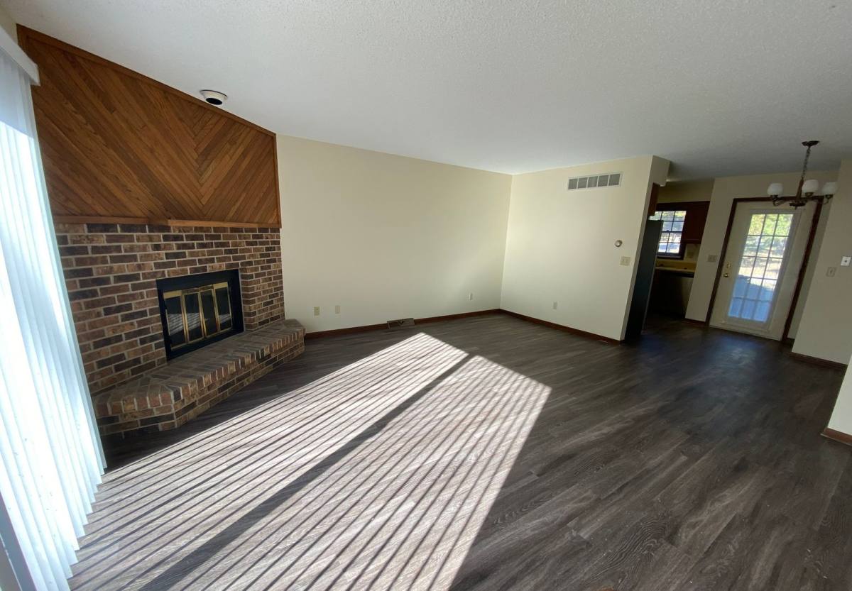 Townhouse for rent at 1828 N Ridge Dr, Coralville, IA 52241