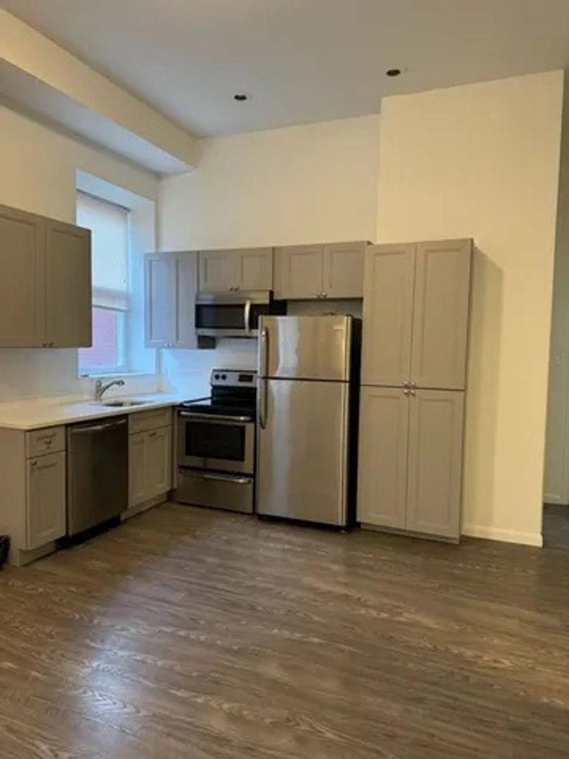 Apartment for rent at 1530 N 17th St, Philadelphia, PA 19121