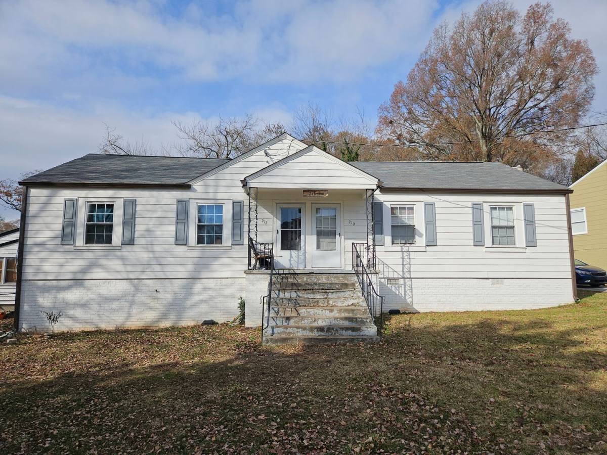 Apartment for rent at 210 Lakewood Dr, Marietta, GA 30060