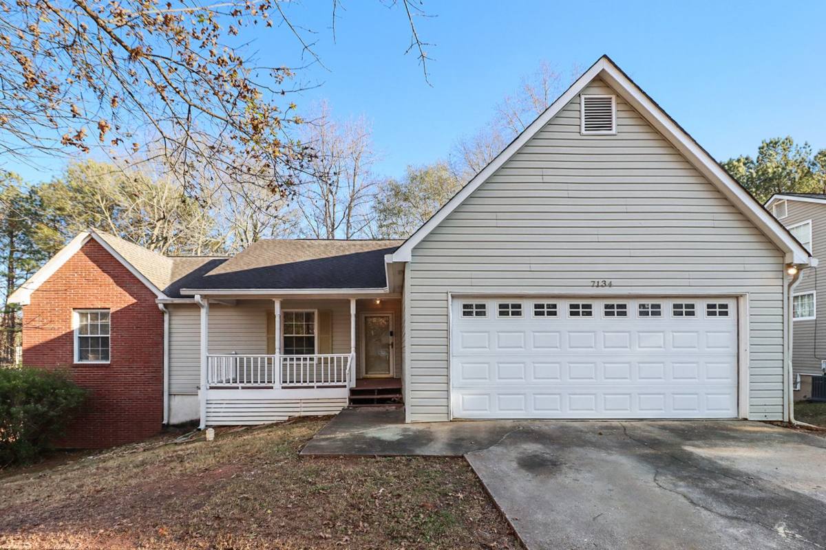 House for rent at 7134 Hazelwood Dr, Jonesboro, GA 30236