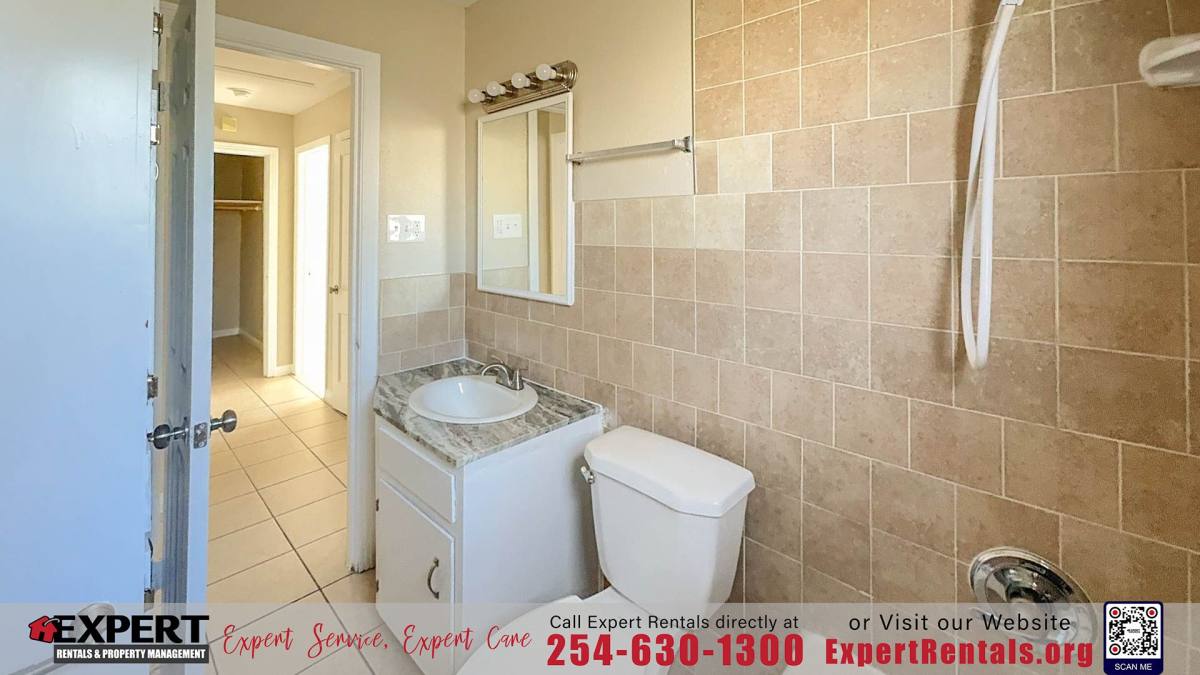 Townhouse for rent at 907 Wells St, Killeen, TX 76541