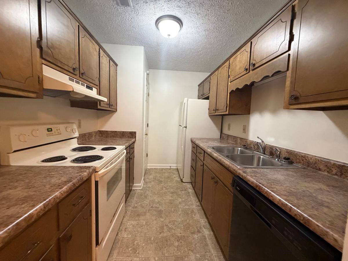 Apartment for rent at 1102 Downey St, Radford, VA 24141