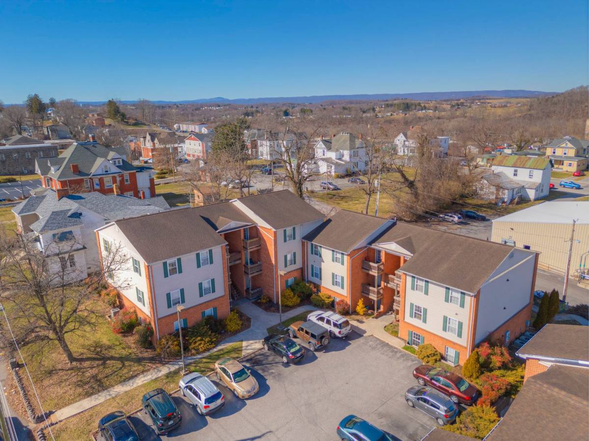 Apartment for rent at 1102 Downey St, Radford, VA 24141
