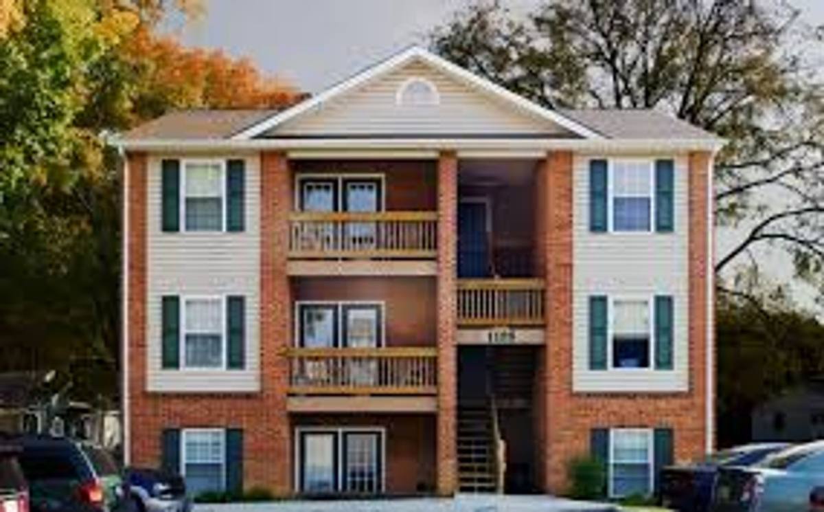 Apartment for rent at 1102 Downey St, Radford, VA 24141