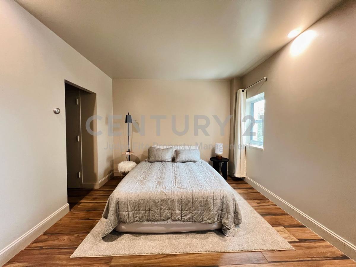 Condo for rent at 6211 W NW Highway G224, Dallas, TX 75225