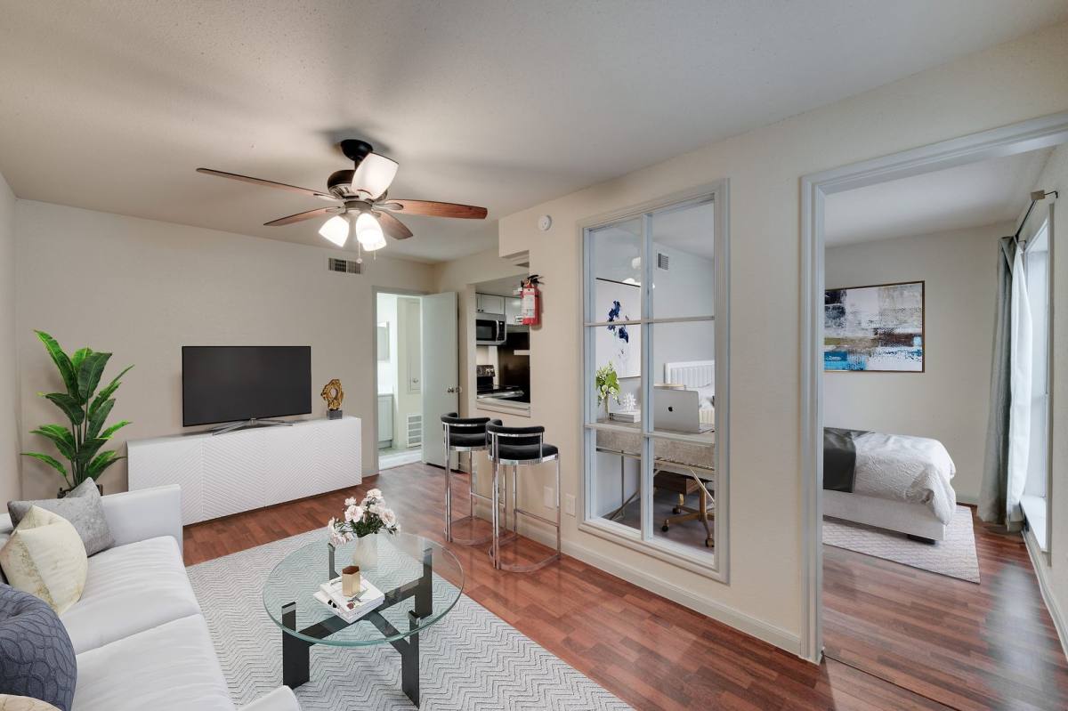 Apartment for rent at Gia at Westchase, 10010 W Park Dr, Houston, TX 77042