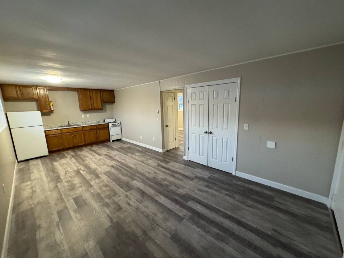 Apartment for rent at 101-103 Green Oaks Dr, Edinboro, PA 16412