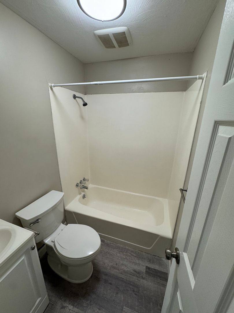 Apartment for rent at 101-103 Green Oaks Dr, Edinboro, PA 16412