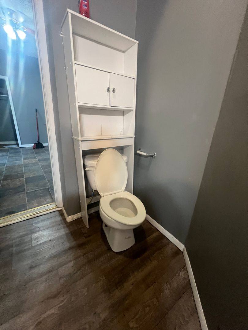Apartment for rent at 520 N Alameda Ave, Muncie, IN 47303