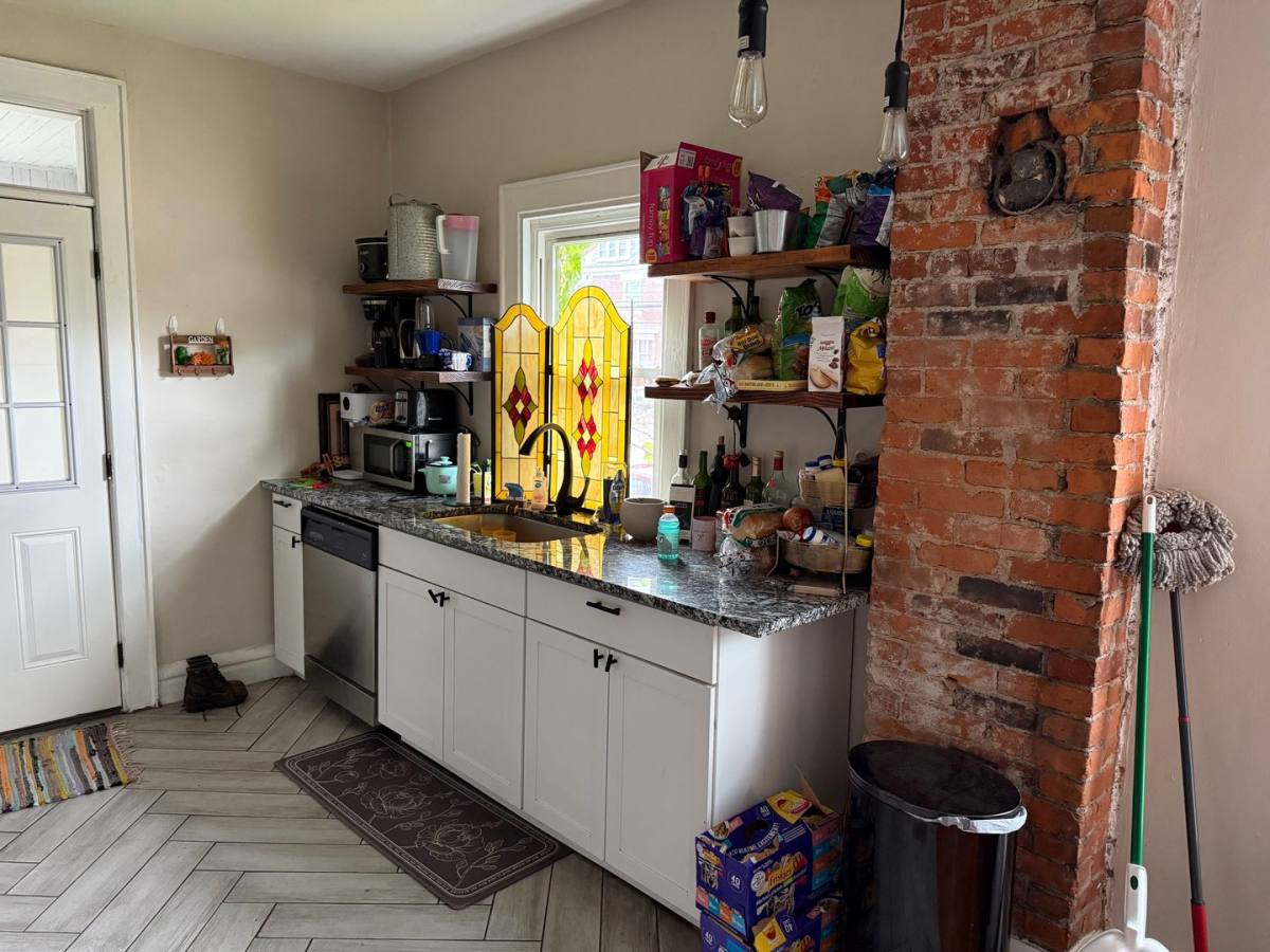 Apartment for rent at 1995-1997 N 4th St, Columbus, OH 43201