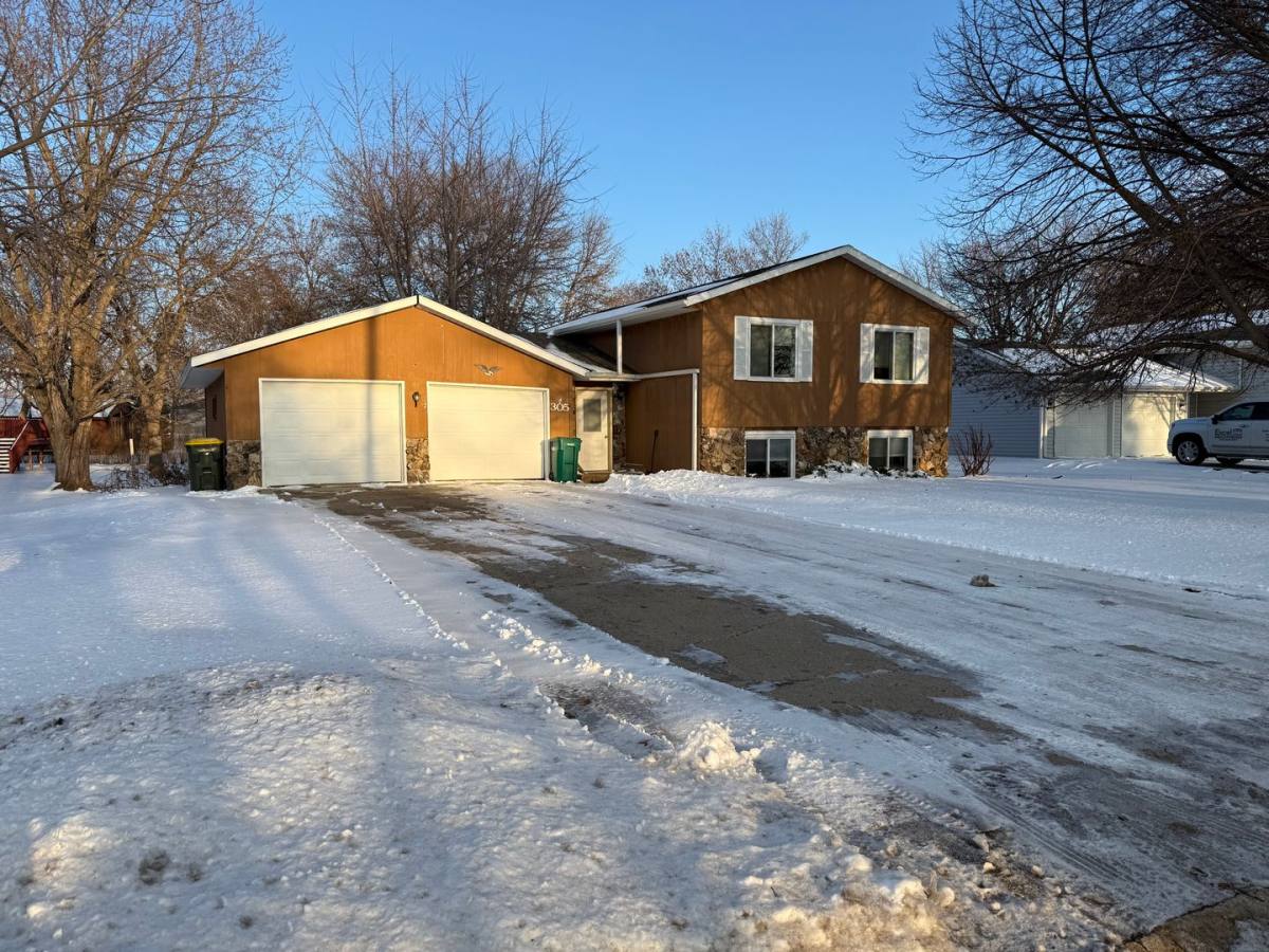 Apartment for rent at 305 23rd St SE, Willmar, MN 56201