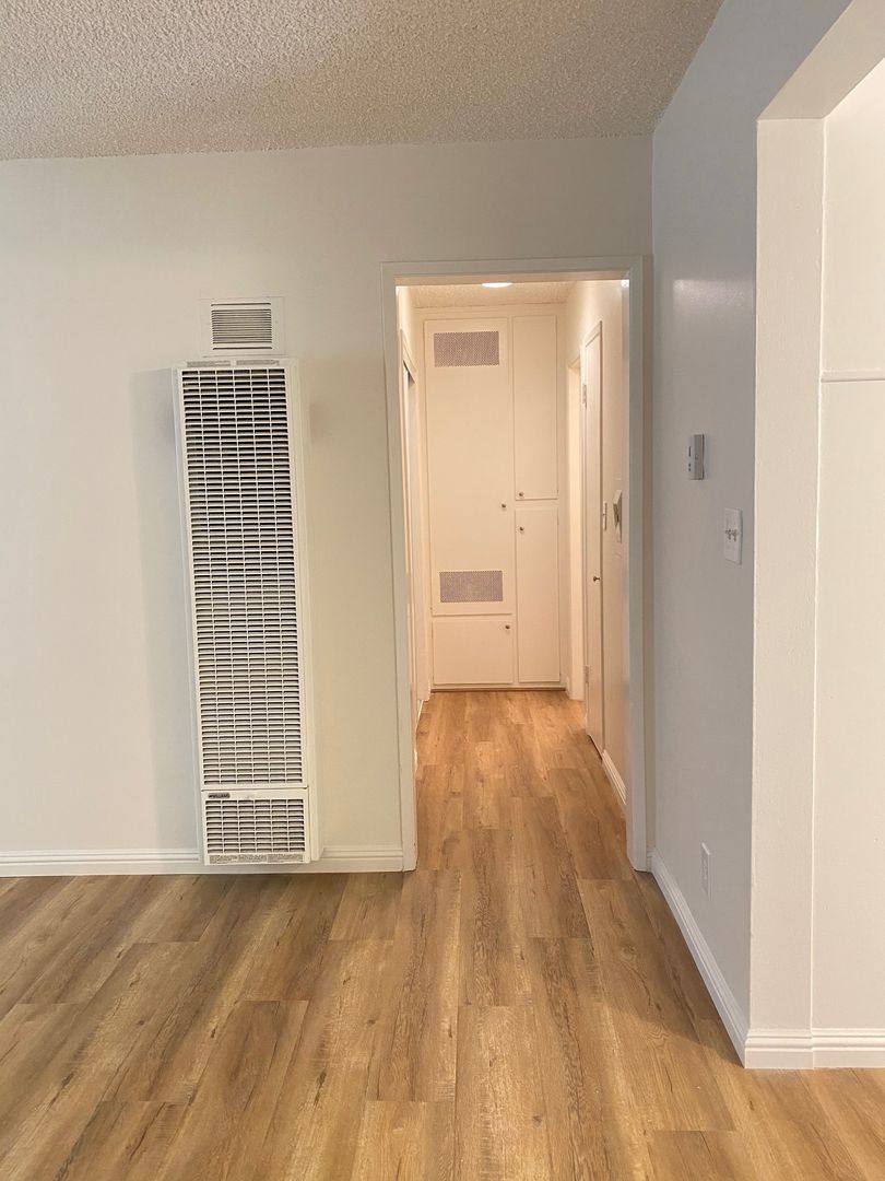 Apartment for rent at 221 N Belmont Ave, Glendale, CA 91206