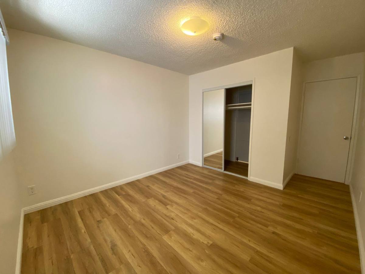 Apartment for rent at 221 N Belmont Ave, Glendale, CA 91206