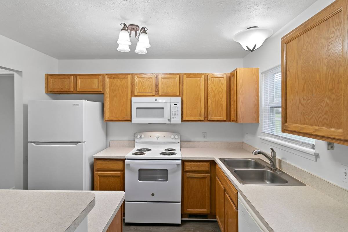 Townhouse for rent at 711 Cattail Lane, Pinckney, MI 48169