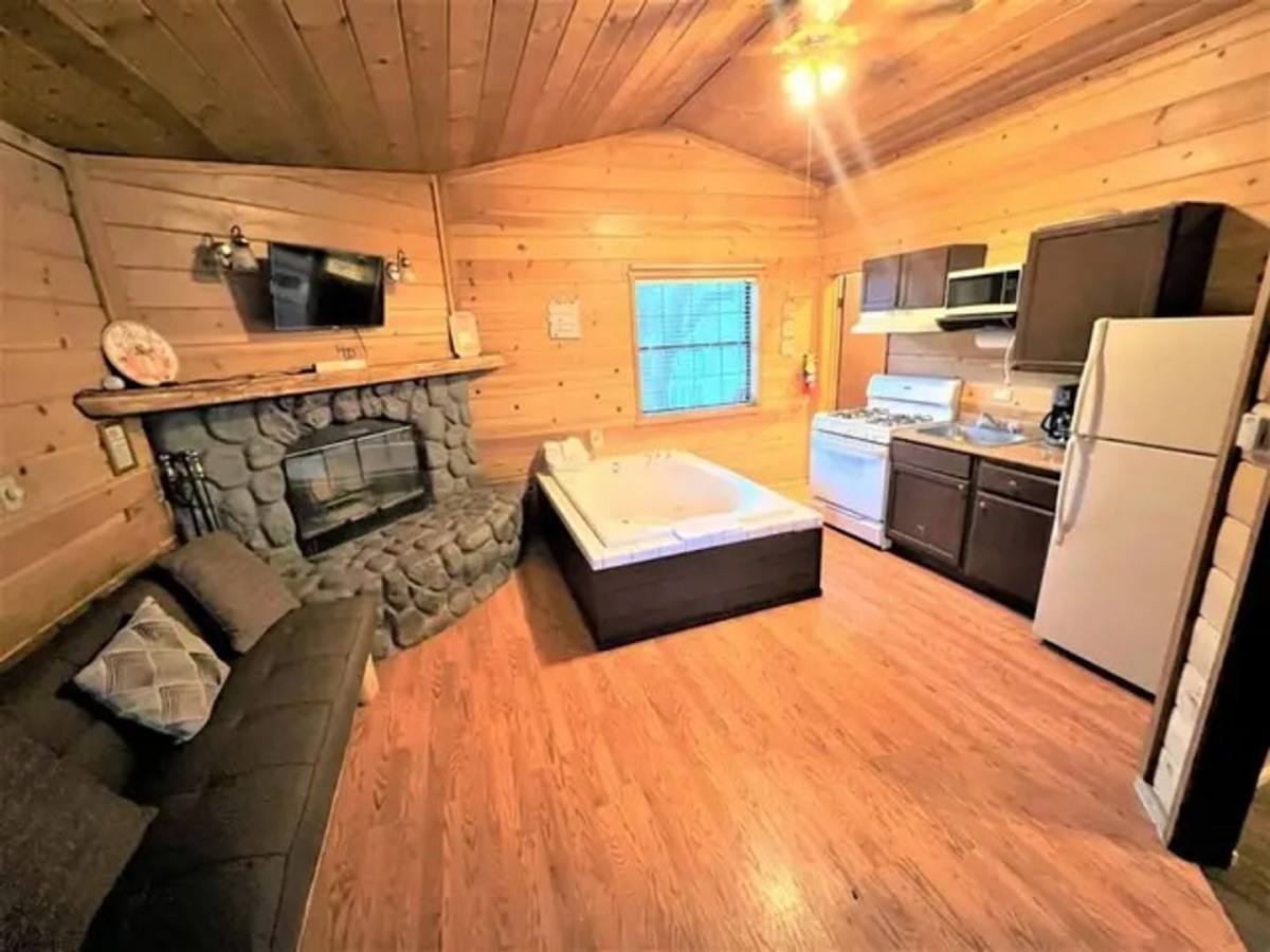 Apartment for rent at 40393 Big Bear Blvd, Big Bear Lake, CA 92315