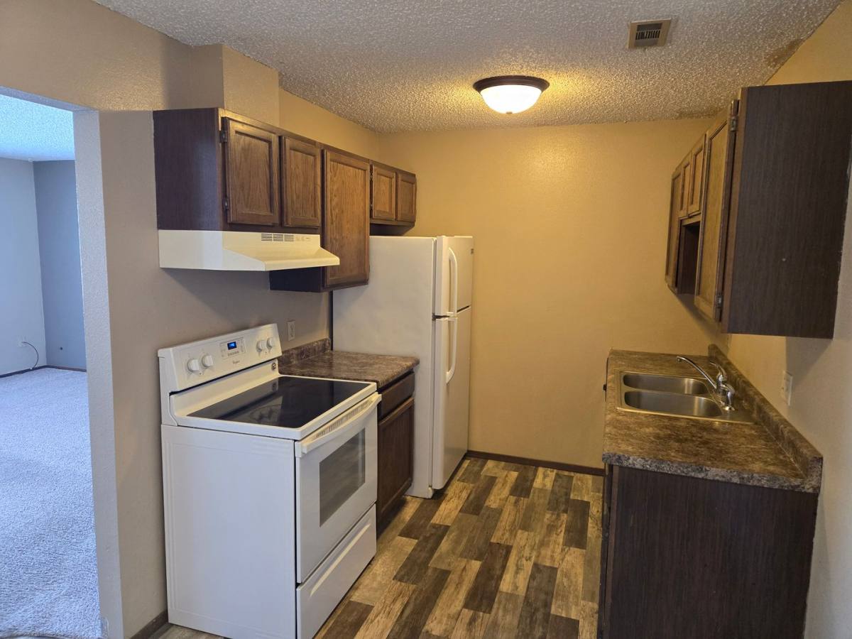 Apartment for rent at 1132 Tiffany Place, Waterloo, IA 50701