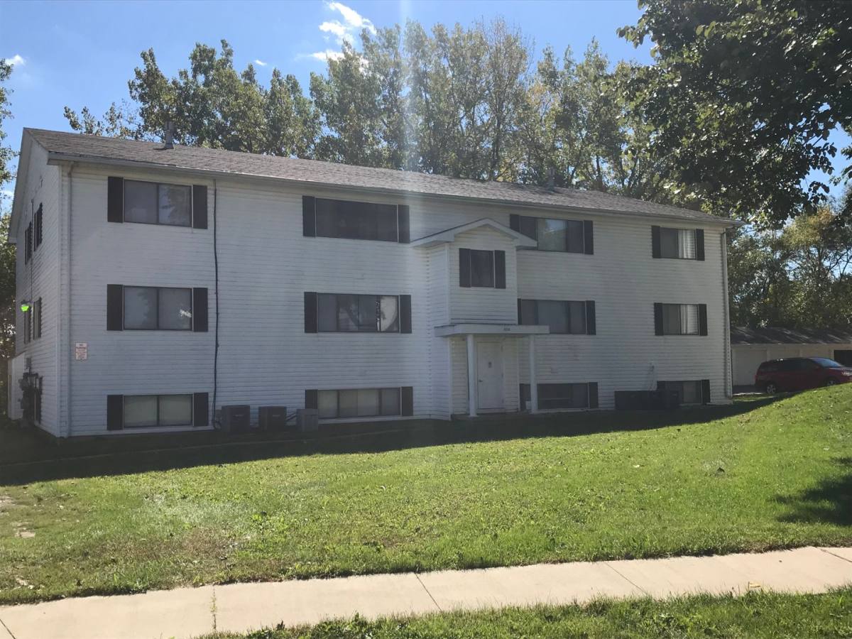 Apartment for rent at 1132 Tiffany Place, Waterloo, IA 50701