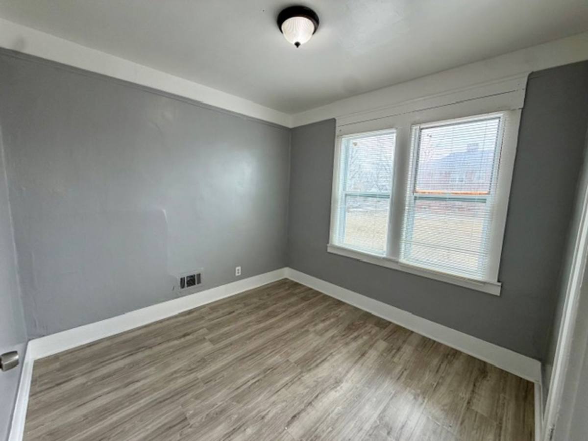 Apartment for rent at 9917-19 Woodside, Detroit, MI 48204