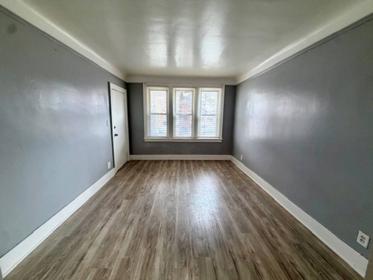 Apartment for rent at 9917-19 Woodside, Detroit, MI 48204