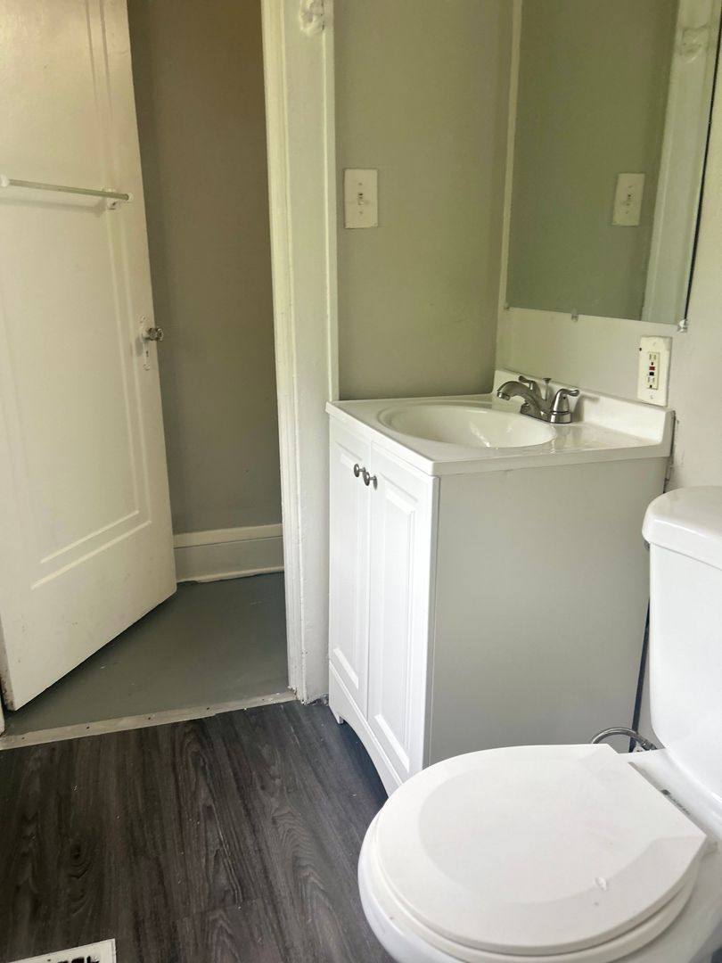 Apartment for rent at 614 Madison Ave, Akron, OH 44311