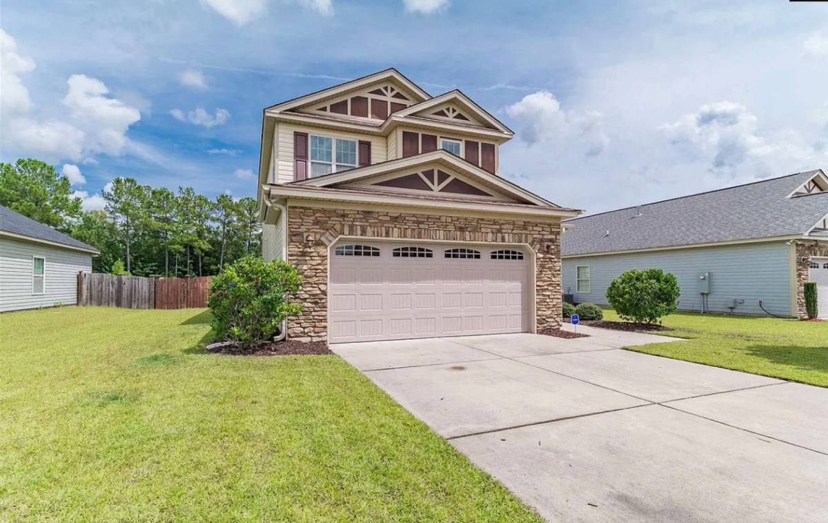 House for rent at 322 Tufton Court, Cayce, SC 29033