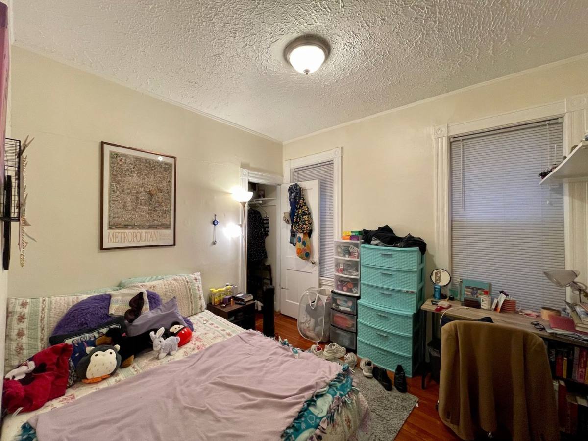 Apartment for rent at 162 Kelton St #3, Allston, MA 02134