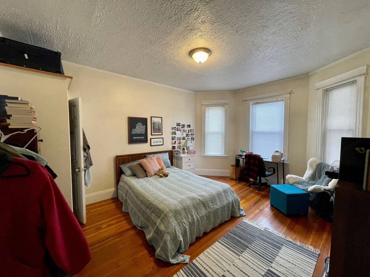 Apartment for rent at 162 Kelton St #3, Allston, MA 02134