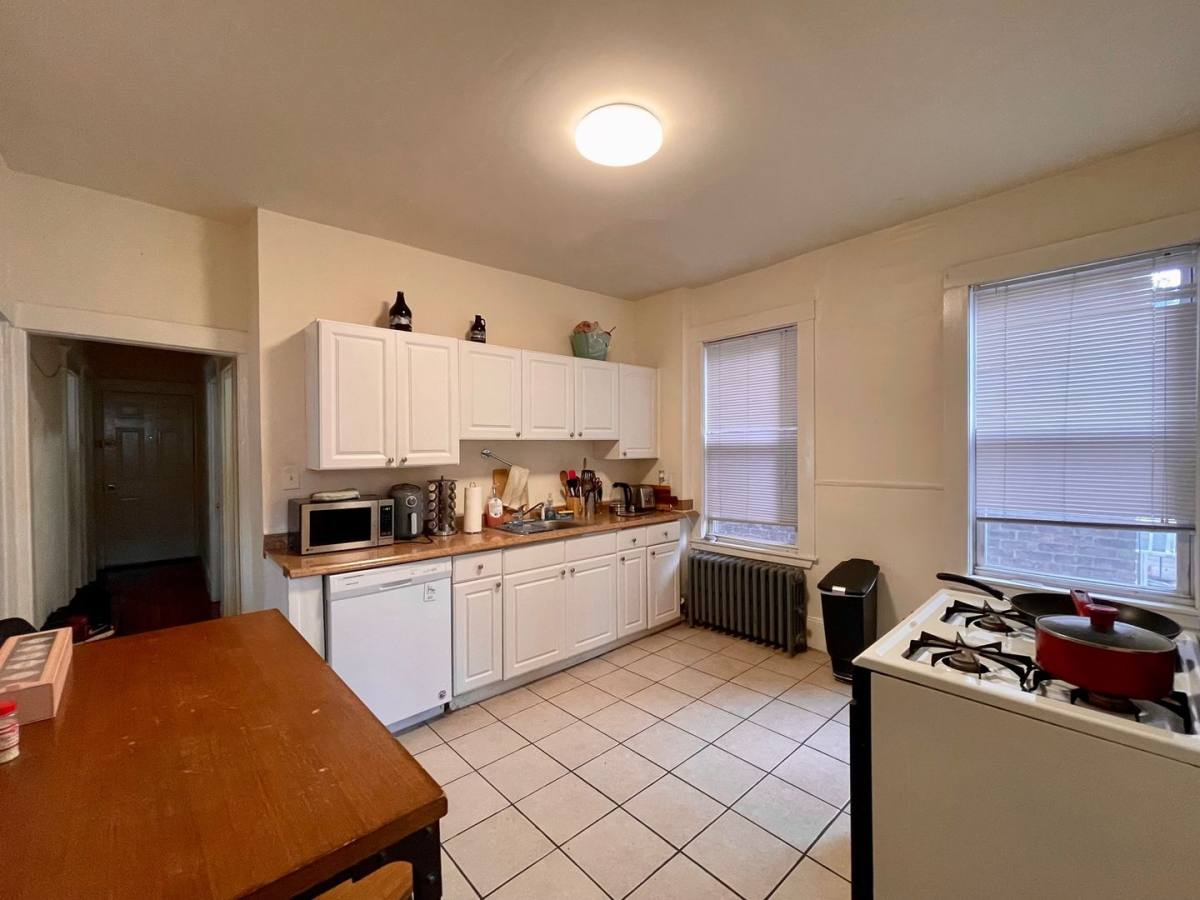 Apartment for rent at 162 Kelton St #3, Allston, MA 02134