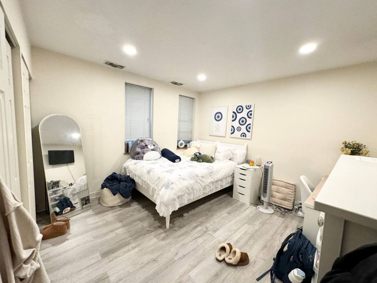 House for rent at 71 Gainsborough St #101, Boston, MA 02115