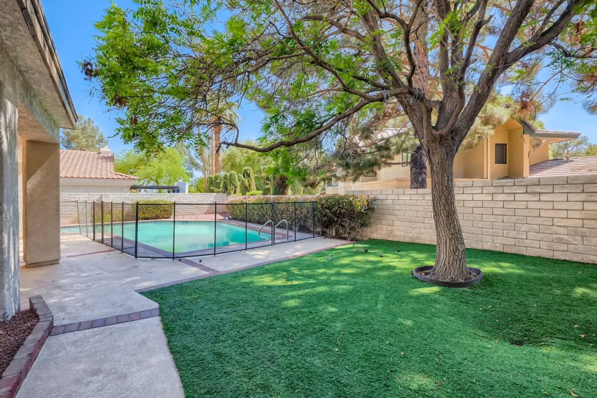 House for rent at 38 Hummingbird Lane, Henderson, NV 89014