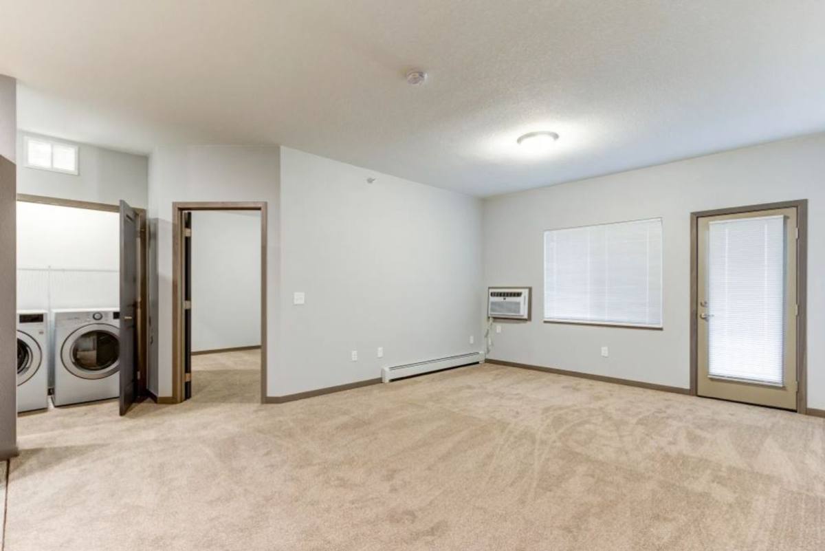 Apartment for rent at 1160 Suncrest Dr, Saint Cloud, MN 56301
