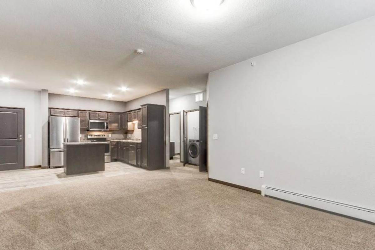 Apartment for rent at 1160 Suncrest Dr, Saint Cloud, MN 56301