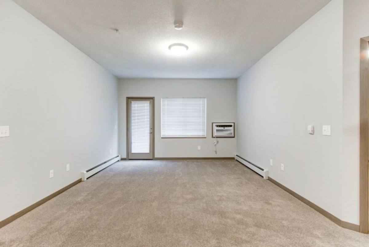 Apartment for rent at 1160 Suncrest Dr, Saint Cloud, MN 56301