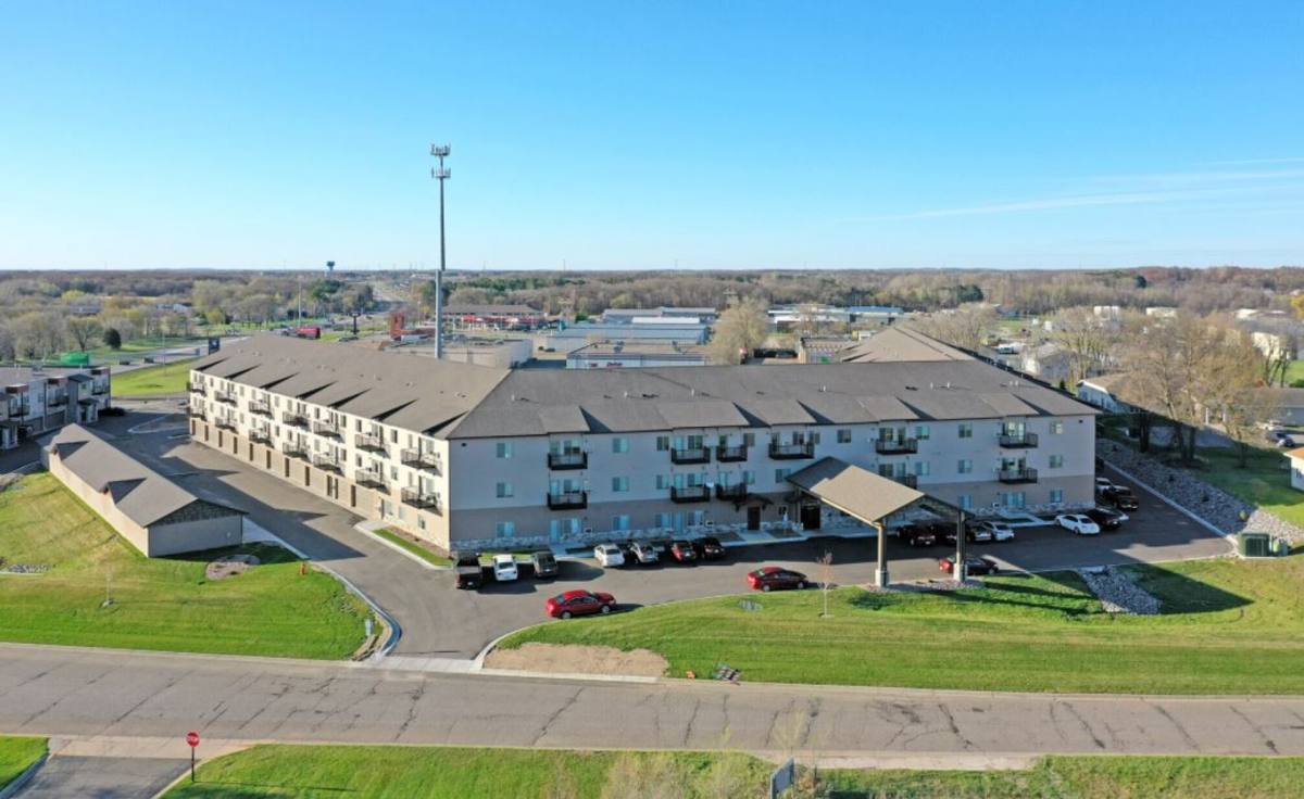 Apartment for rent at 1160 Suncrest Dr, Saint Cloud, MN 56301