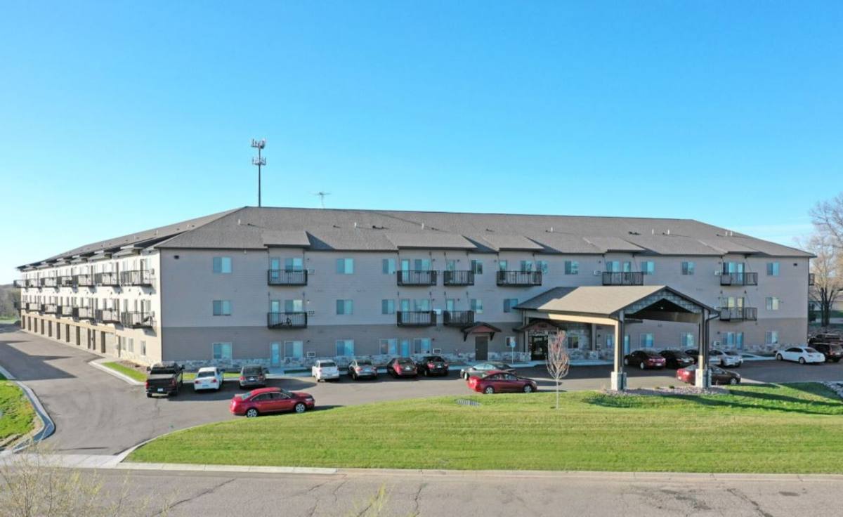 Apartment for rent at 1160 Suncrest Dr, Saint Cloud, MN 56301