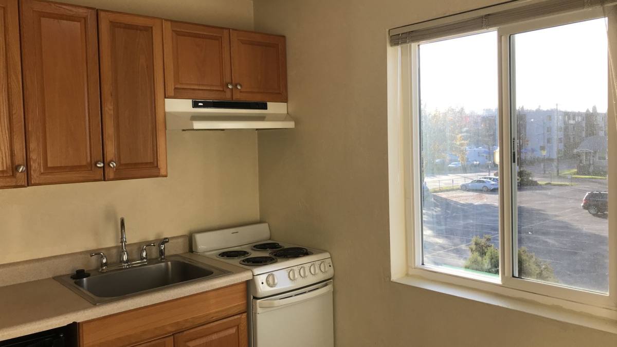 Apartment for rent at 765 E 18th Ave, Eugene, OR 97401