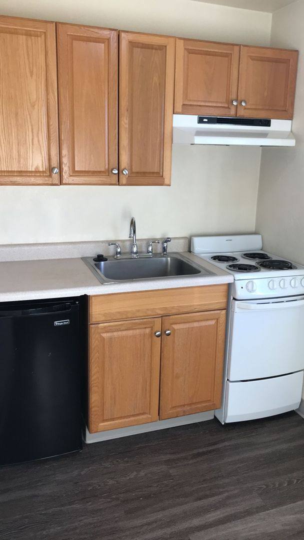 Apartment for rent at 765 E 18th Ave, Eugene, OR 97401