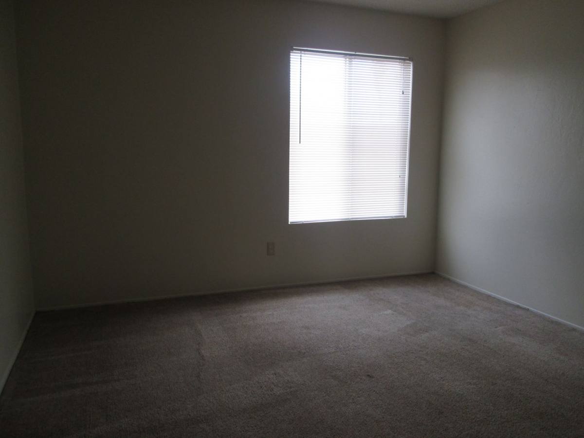 Apartment for rent at 2516 Ashe Rd, Bakersfield, CA 93309