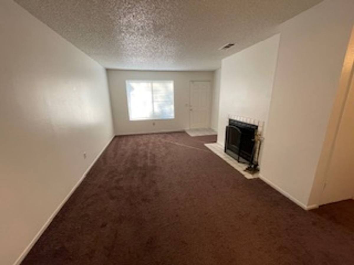 Apartment for rent at 4422 White Lane, Bakersfield, CA 93309