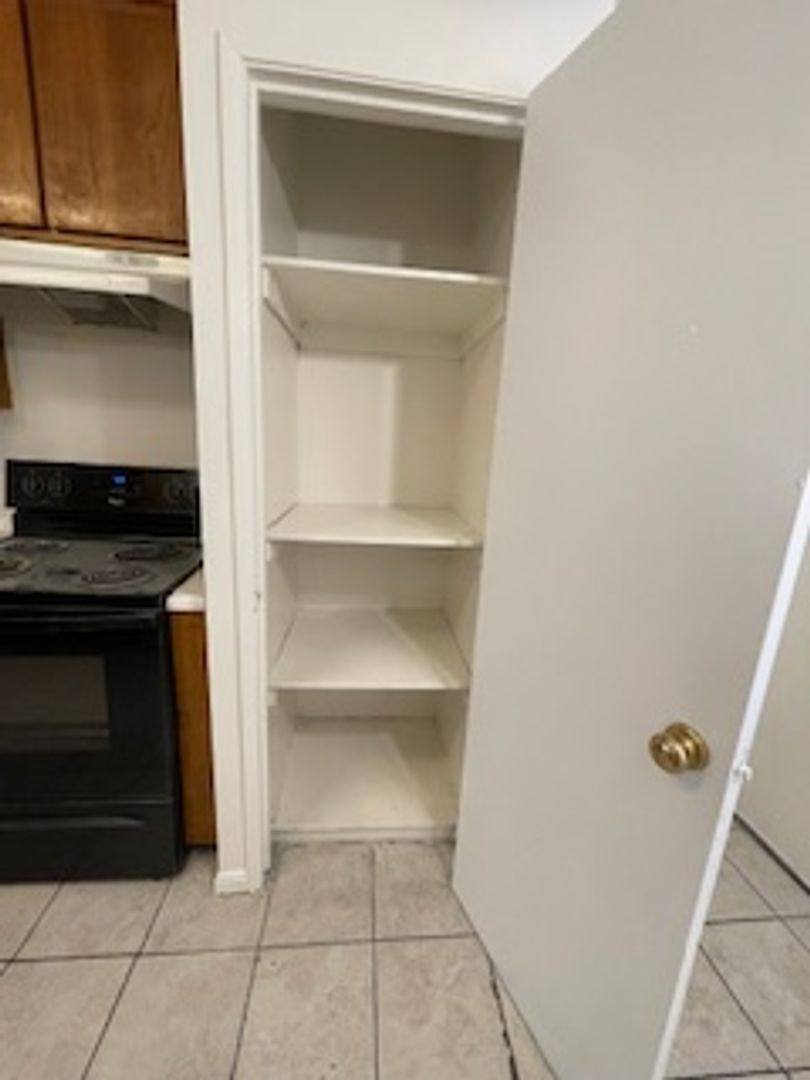 Apartment for rent at 4422 White Lane, Bakersfield, CA 93309
