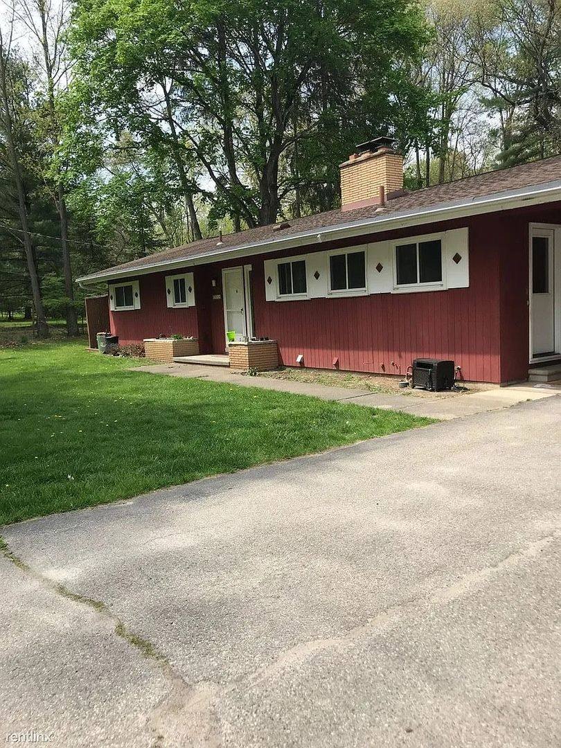 House for rent at 2855 Whippoorwill Lane, Ann Arbor, MI 48105
