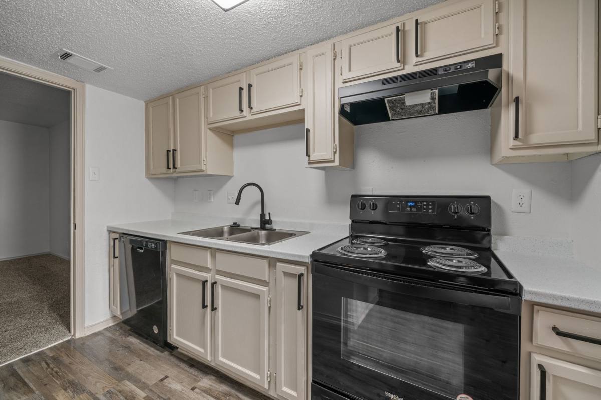 Townhouse for rent at 151 E Little Creek Rd, Cedar Hill, TX 75104