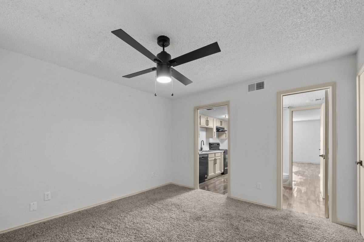 Townhouse for rent at 151 E Little Creek Rd, Cedar Hill, TX 75104